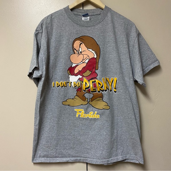 Disney grumpy shirt from the smite white and seven dwarfs Size Large Florida - Picture 2 of 5